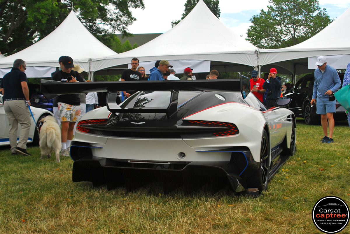 2016 Aston Martin Vulcan 